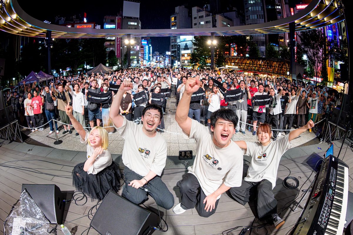 高校生軽音グランプリ音楽祭2026 池袋西口公園野外劇場の客席とステージ